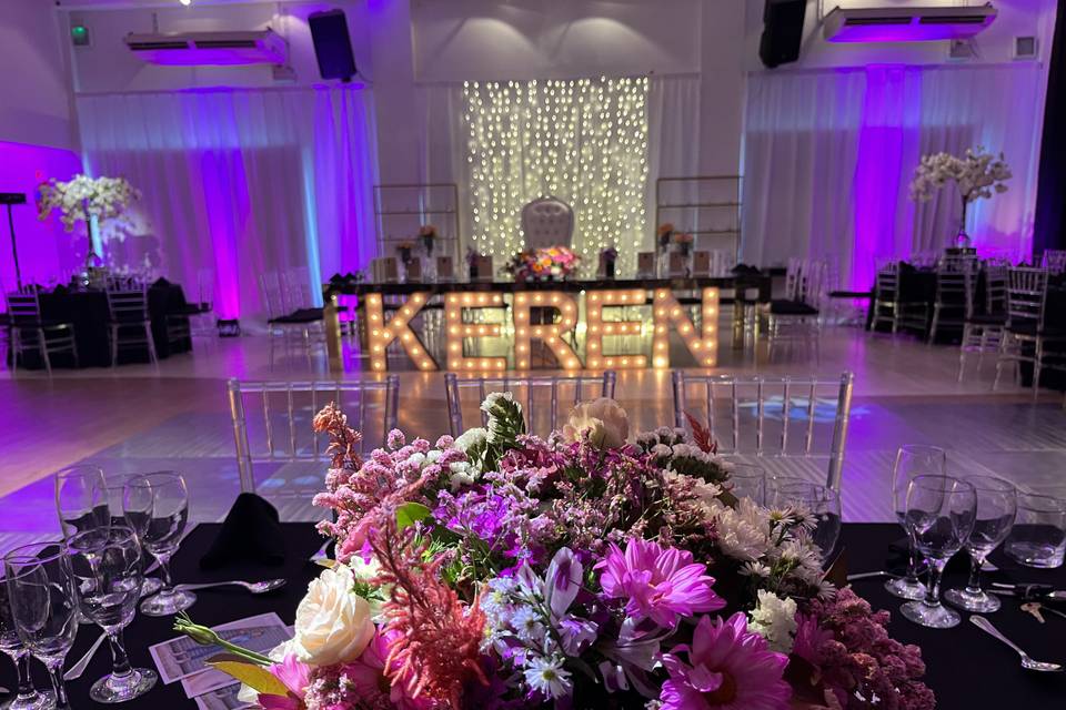 Adornos y mobiliario para eventos nupciales