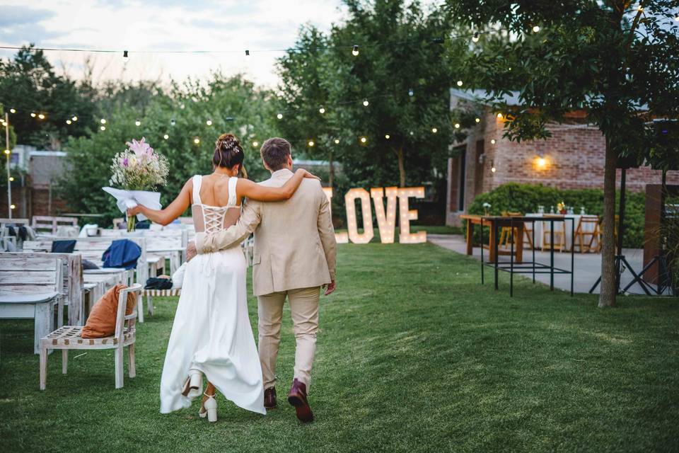 Fotos de parejas hacia el altar