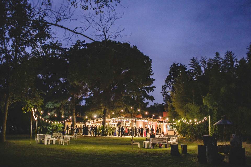 Fotos de parejas hacia el altar