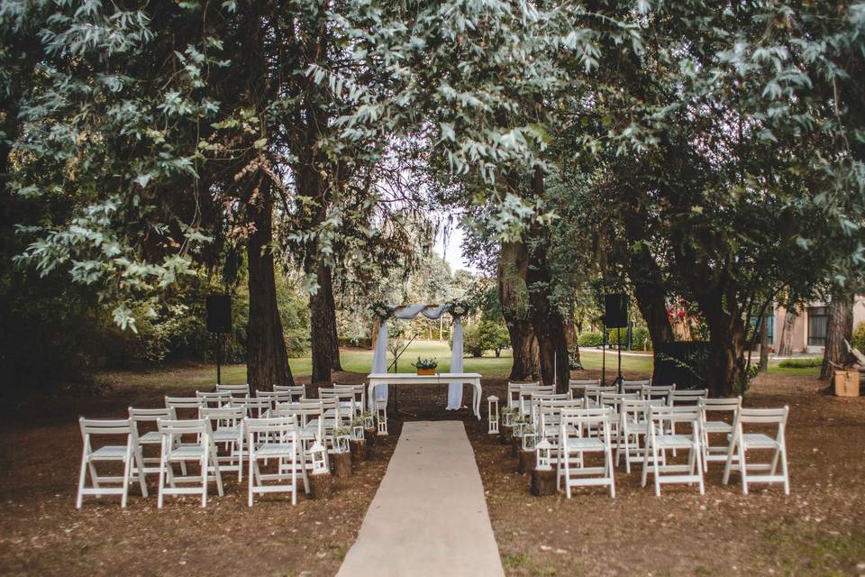 Fotos de parejas hacia el altar