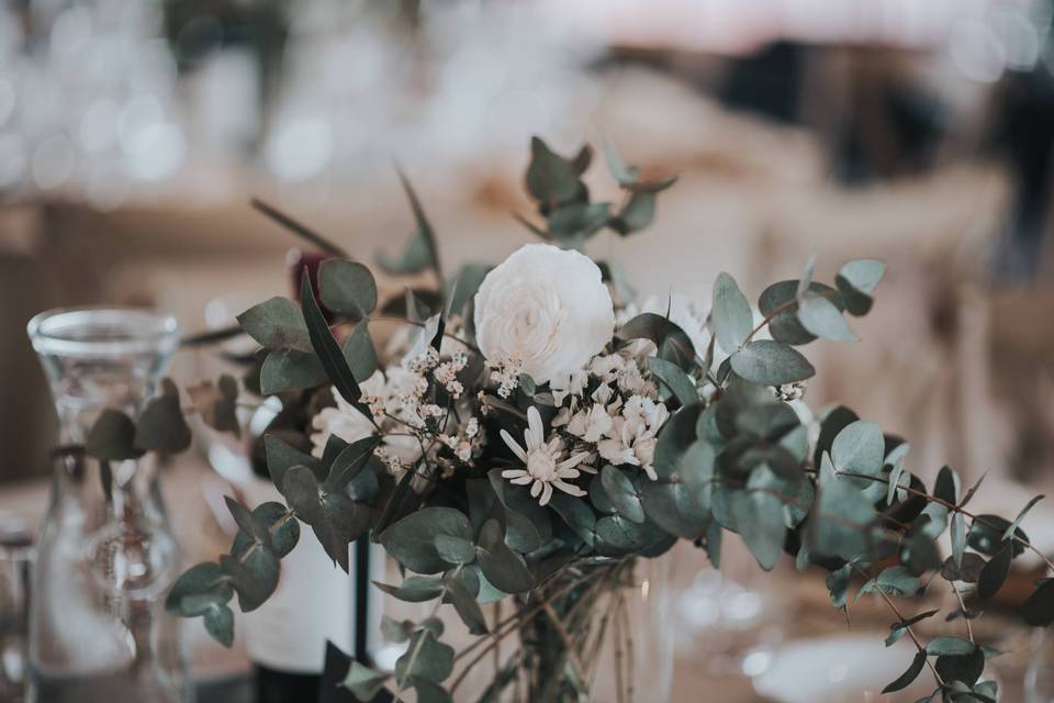 Detalles con flores blancas