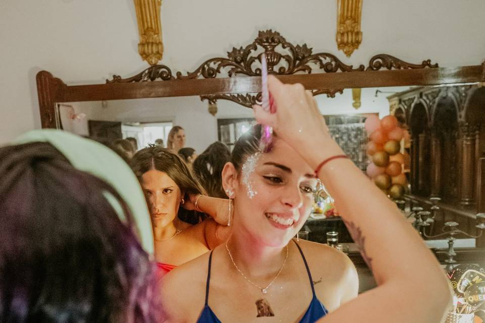 Pintando a la invitada