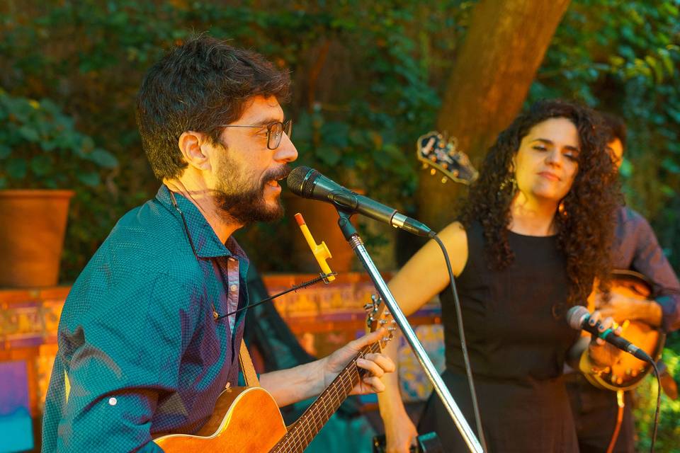 Cantando