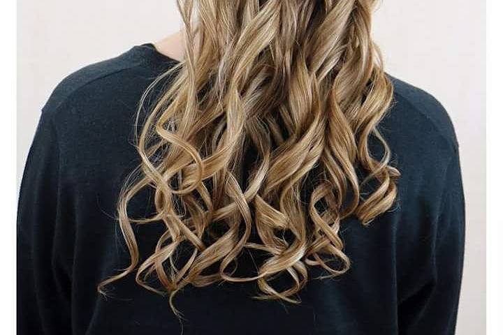 Trenza cascada con ondas