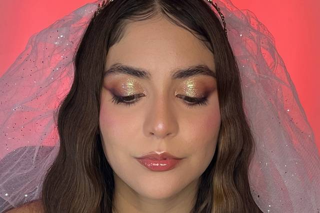 Reyna Reyes Mua