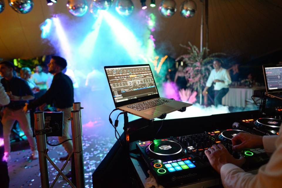 Grupo Fiesta DJ