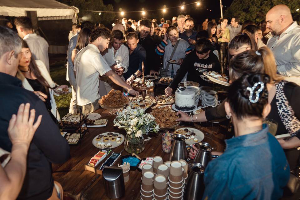 Espacio en medio de la naturaleza para celebraciones