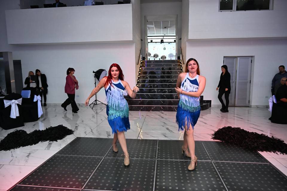 Dos bailarinas