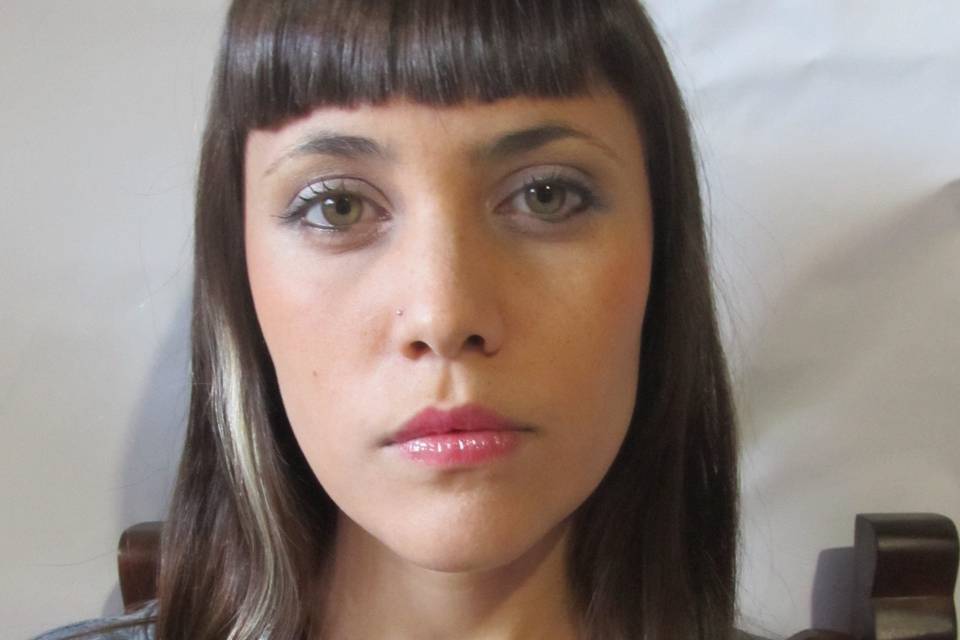 Xi Sanza Maquillaje Social