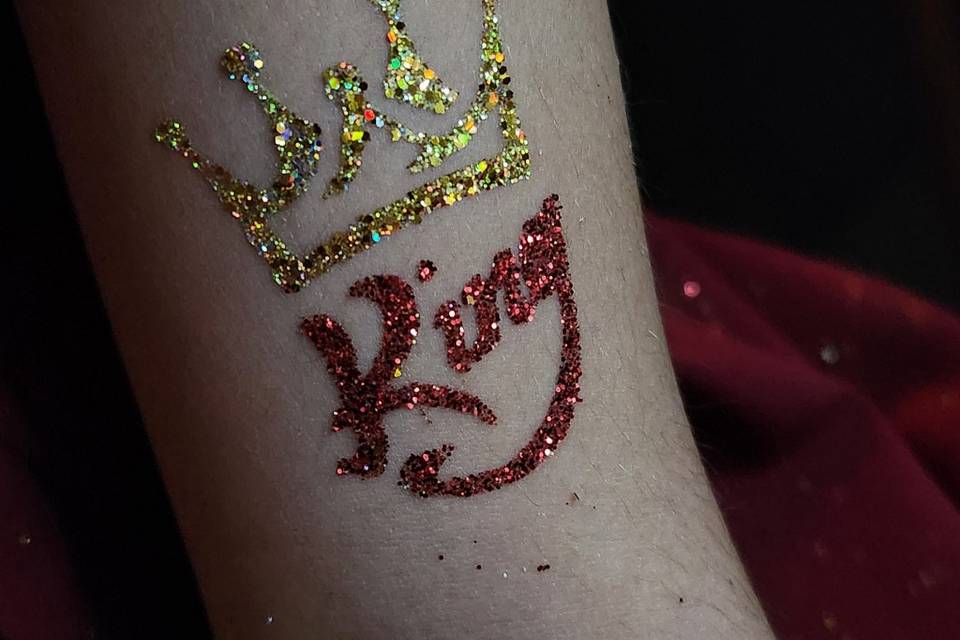 Tattoo glitter