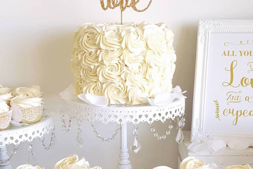 Cake topper