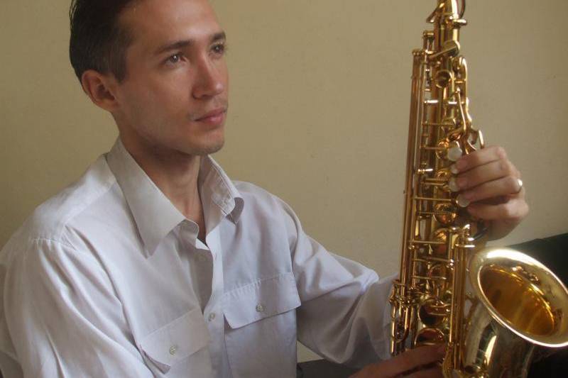 Saxofonista zirano logo