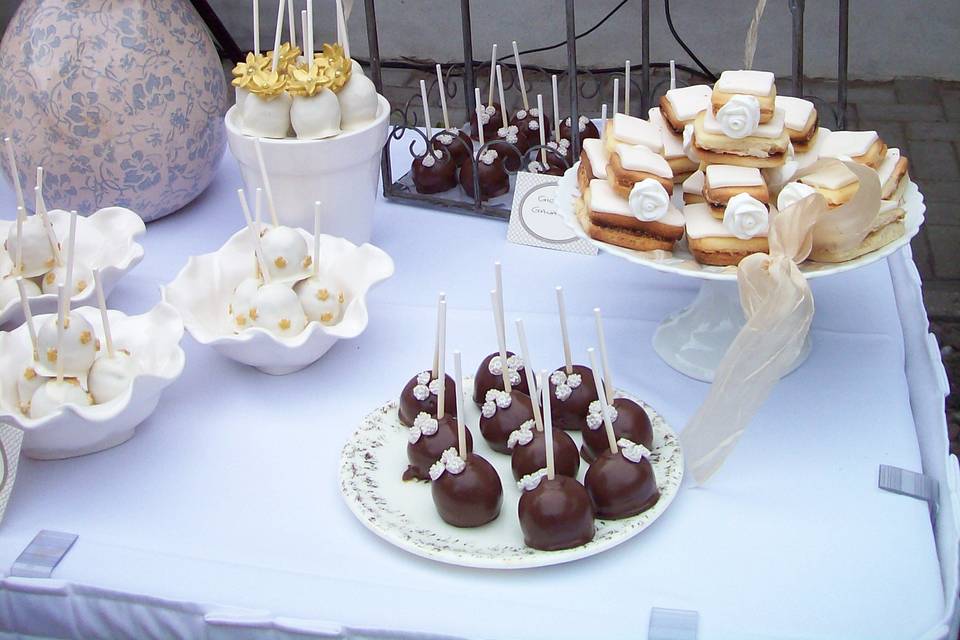 Cake pops y cookie cakes