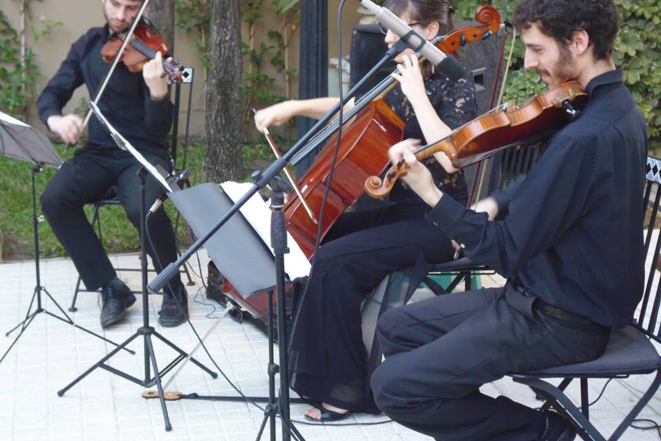 Dos violines y cello ceremonia