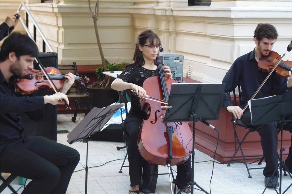 Dos violines y cello ceremonia