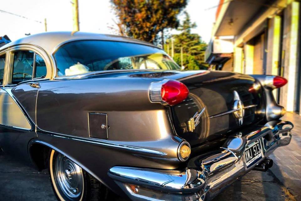 Oldsmobile Rocket 1956