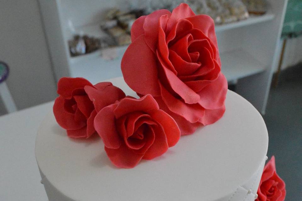 Torta boda rosas rojas