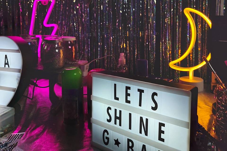 Lets Shine Glitter Bar