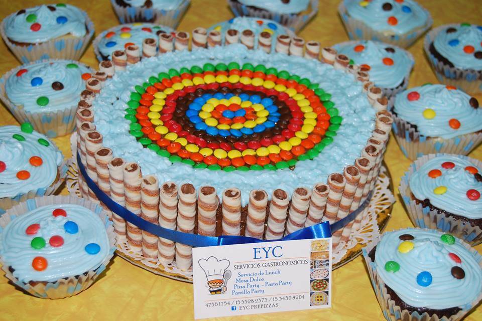 Torta y cupcakes infantiles