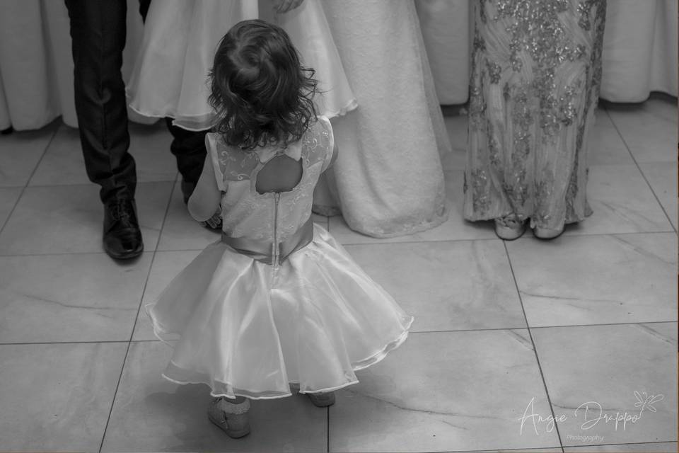 Niña bailando