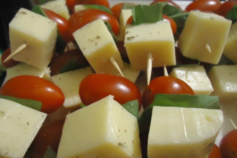 Brochette caprese