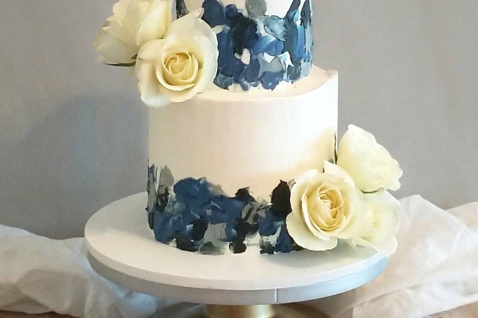 Torta de bodas color y flores