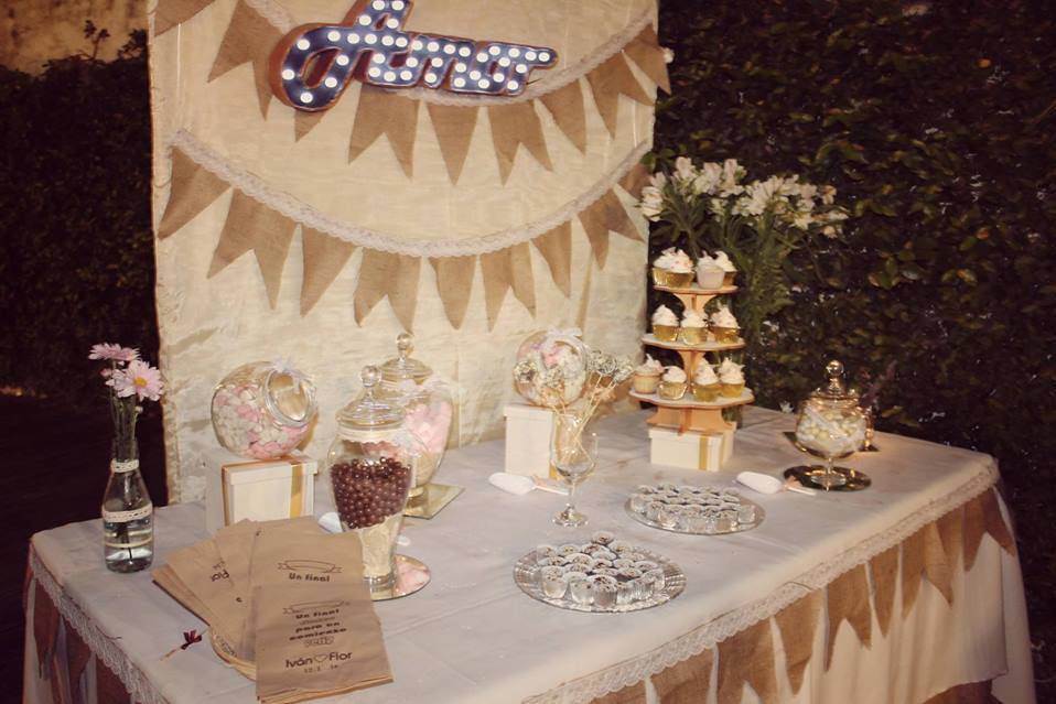 Candy bar boda