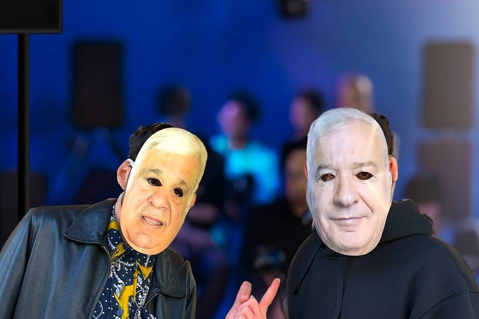 Caretas Mauro Viale y Samid