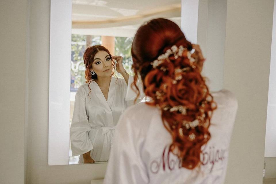Dharma MakeUp by Angie Velásquez
