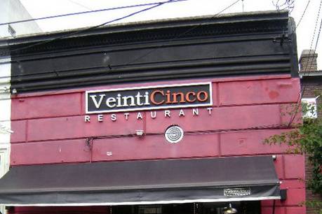 VeintiCinco Restaurant