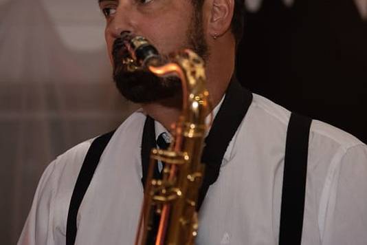 Saxofonista para su evento